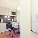 Leonart Living 23 *