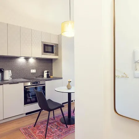 Leonart Living 23 *