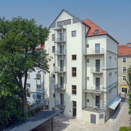 Leonart Living 23 *